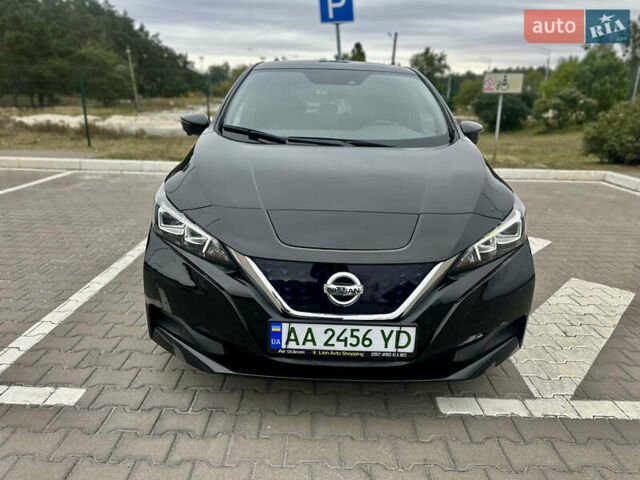 Чорний Ніссан Ліф, об'ємом двигуна 0 л та пробігом 44 тис. км за 13200 $, фото 1 на Automoto.ua