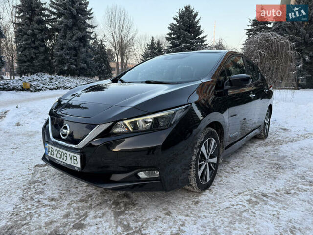Чорний Ніссан Ліф, об'ємом двигуна 0 л та пробігом 67 тис. км за 12700 $, фото 1 на Automoto.ua