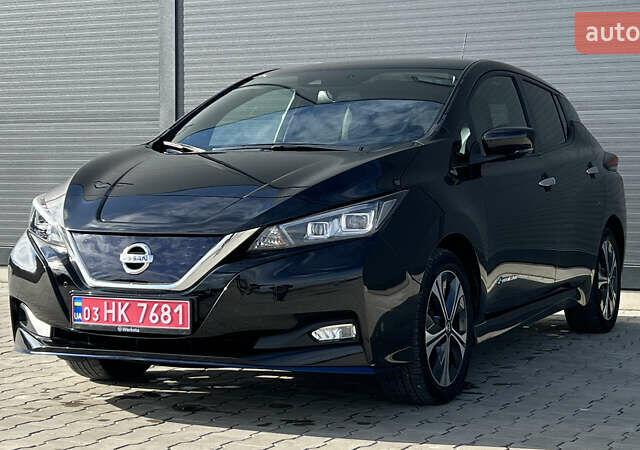 Черный Ниссан Лиф, объемом двигателя 0 л и пробегом 82 тыс. км за 16800 $, фото 1 на Automoto.ua