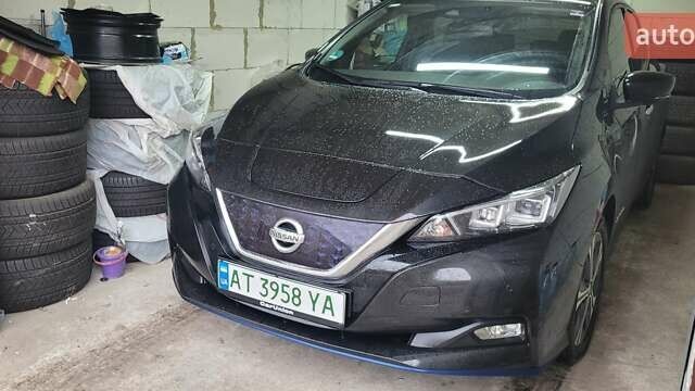 Чорний Ніссан Ліф, об'ємом двигуна 0 л та пробігом 38 тис. км за 19000 $, фото 1 на Automoto.ua