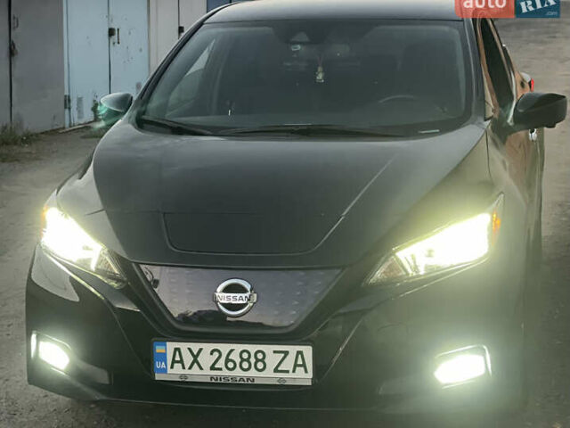 Чорний Ніссан Ліф, об'ємом двигуна 0 л та пробігом 75 тис. км за 16000 $, фото 1 на Automoto.ua