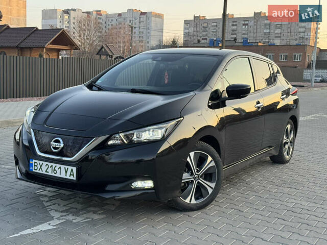 Черный Ниссан Лиф, объемом двигателя 0 л и пробегом 27 тыс. км за 14500 $, фото 1 на Automoto.ua