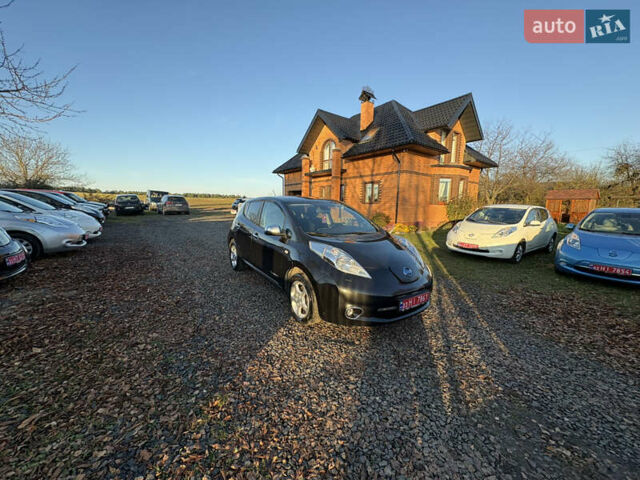 Коричневый Ниссан Лиф, объемом двигателя 0 л и пробегом 102 тыс. км за 5500 $, фото 1 на Automoto.ua