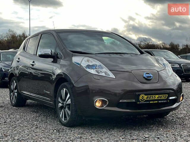 Коричневий Ніссан Ліф, об'ємом двигуна 0 л та пробігом 156 тис. км за 7999 $, фото 1 на Automoto.ua