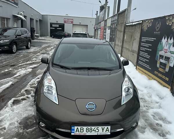 Коричневый Ниссан Лиф, объемом двигателя 0 л и пробегом 79 тыс. км за 7700 $, фото 1 на Automoto.ua