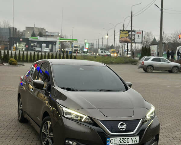 Коричневый Ниссан Лиф, объемом двигателя 0 л и пробегом 131 тыс. км за 12199 $, фото 1 на Automoto.ua