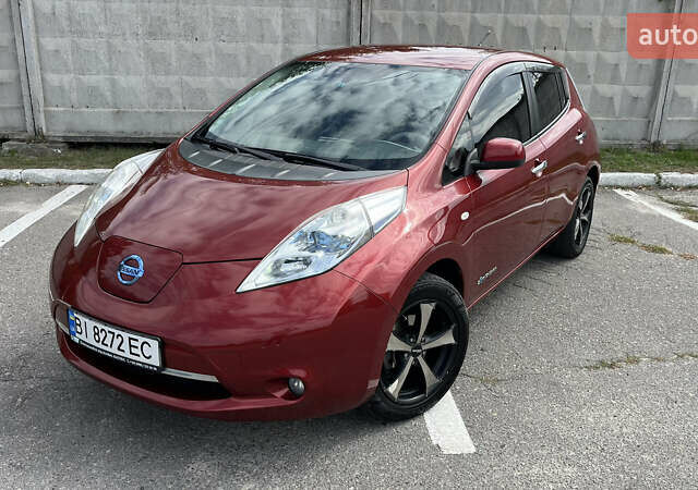 Червоний Ніссан Ліф, об'ємом двигуна 0 л та пробігом 131 тис. км за 5350 $, фото 1 на Automoto.ua