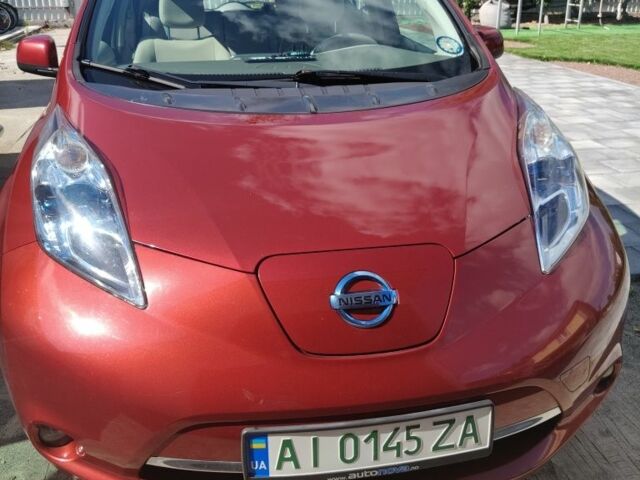 Червоний Ніссан Ліф, об'ємом двигуна 0 л та пробігом 165 тис. км за 5000 $, фото 1 на Automoto.ua