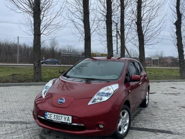 Красный Ниссан Лиф, объемом двигателя 0 л и пробегом 161 тыс. км за 4700 $, фото 1 на Automoto.ua