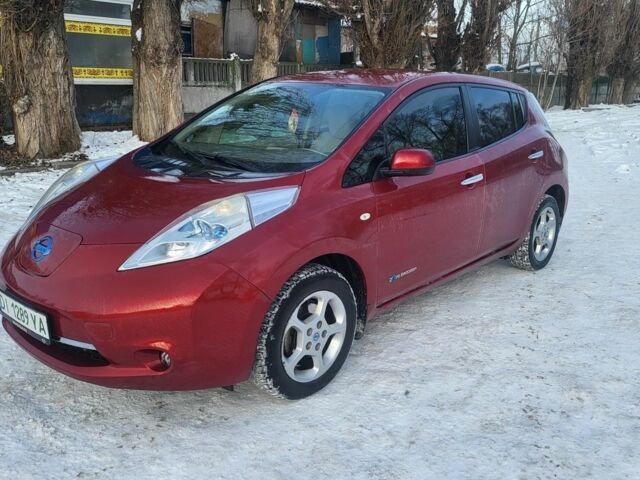 Червоний Ніссан Ліф, об'ємом двигуна 0 л та пробігом 124 тис. км за 5300 $, фото 1 на Automoto.ua