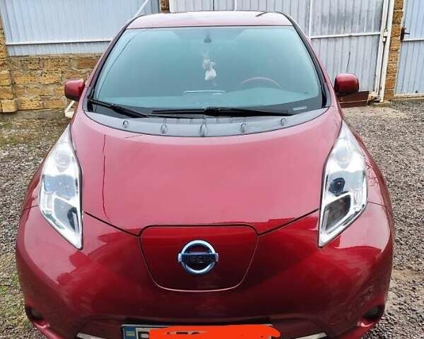 Червоний Ніссан Ліф, об'ємом двигуна 0 л та пробігом 113 тис. км за 9499 $, фото 1 на Automoto.ua