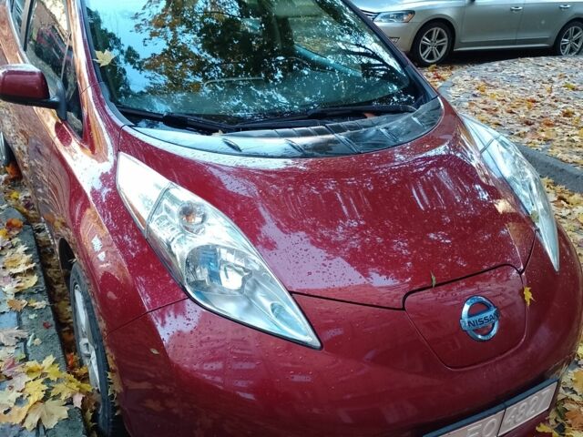 Червоний Ніссан Ліф, об'ємом двигуна 0 л та пробігом 100 тис. км за 4700 $, фото 1 на Automoto.ua