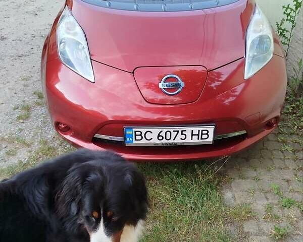 Червоний Ніссан Ліф, об'ємом двигуна 0 л та пробігом 149 тис. км за 6599 $, фото 1 на Automoto.ua