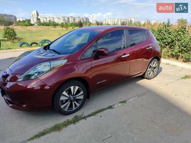 Червоний Ніссан Ліф, об'ємом двигуна 0 л та пробігом 104 тис. км за 8500 $, фото 1 на Automoto.ua