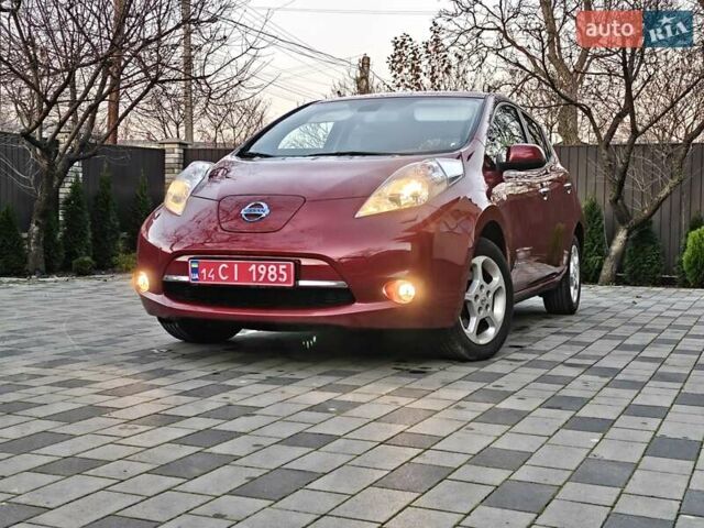Красный Ниссан Лиф, объемом двигателя 0 л и пробегом 148 тыс. км за 6999 $, фото 1 на Automoto.ua
