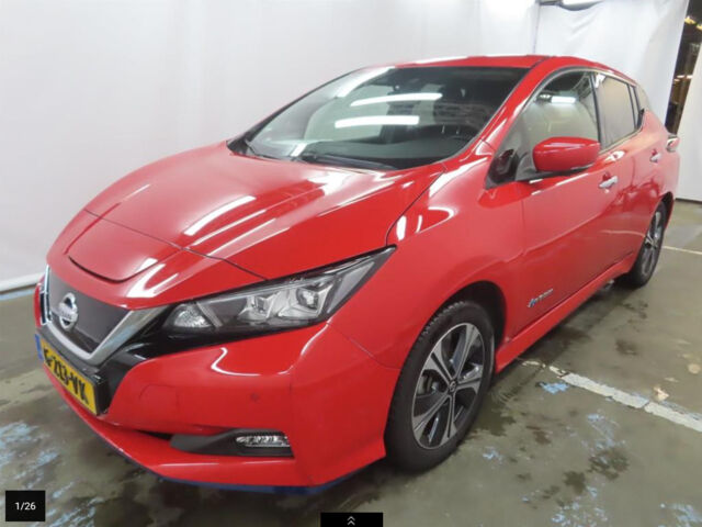 Красный Ниссан Лиф, объемом двигателя 0 л и пробегом 100 тыс. км за 14500 $, фото 1 на Automoto.ua