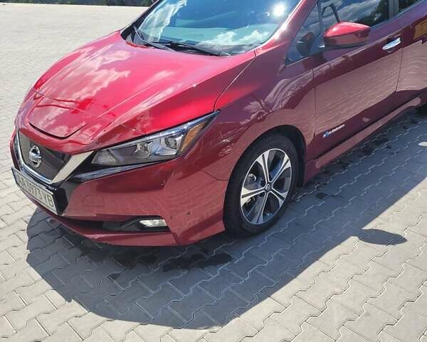 Червоний Ніссан Ліф, об'ємом двигуна 0 л та пробігом 45 тис. км за 15000 $, фото 1 на Automoto.ua