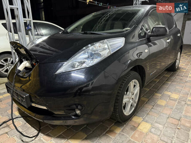 Ниссан Лиф, объемом двигателя 0 л и пробегом 114 тыс. км за 4850 $, фото 1 на Automoto.ua