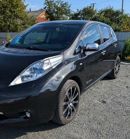 Ниссан Лиф, объемом двигателя 0 л и пробегом 155 тыс. км за 10500 $, фото 1 на Automoto.ua