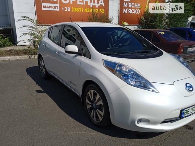 Ниссан Лиф, объемом двигателя 0 л и пробегом 159 тыс. км за 7600 $, фото 1 на Automoto.ua