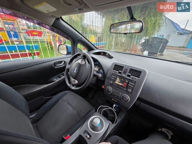 Ниссан Лиф, объемом двигателя 0 л и пробегом 262 тыс. км за 4900 $, фото 1 на Automoto.ua