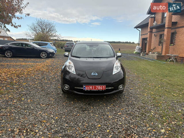 Ниссан Лиф, объемом двигателя 0 л и пробегом 102 тыс. км за 6000 $, фото 1 на Automoto.ua