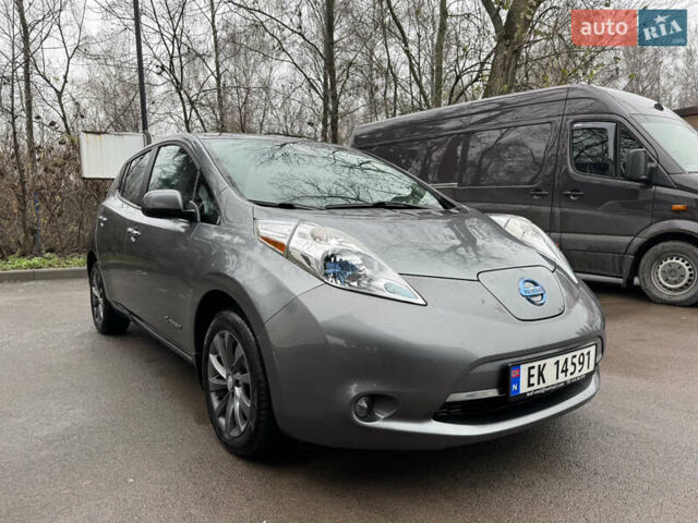 Ниссан Лиф, объемом двигателя 0 л и пробегом 129 тыс. км за 5400 $, фото 1 на Automoto.ua