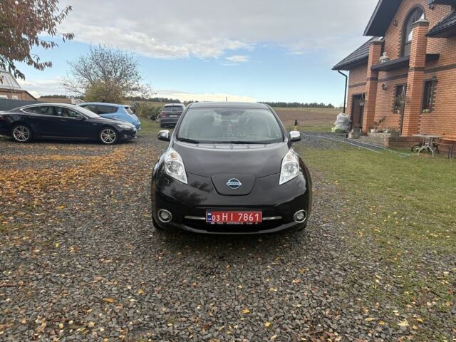 Ниссан Лиф, объемом двигателя 0 л и пробегом 102 тыс. км за 6000 $, фото 1 на Automoto.ua