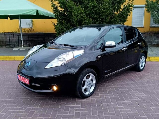 Ниссан Лиф, объемом двигателя 24 л и пробегом 104 тыс. км за 7800 $, фото 1 на Automoto.ua