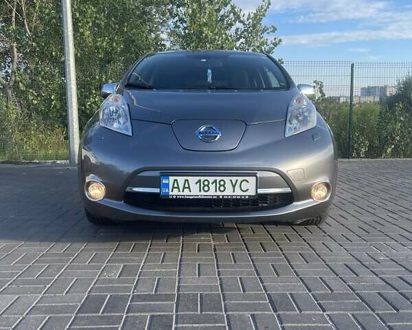 Ниссан Лиф, объемом двигателя 0 л и пробегом 110 тыс. км за 9500 $, фото 1 на Automoto.ua