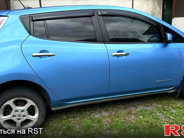 Ниссан Лиф, объемом двигателя 80 л и пробегом 131 тыс. км за 7200 $, фото 1 на Automoto.ua