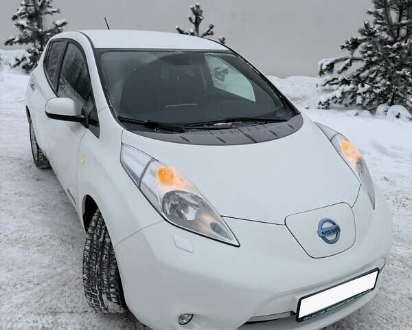 Ниссан Лиф, объемом двигателя 0 л и пробегом 129 тыс. км за 6999 $, фото 1 на Automoto.ua