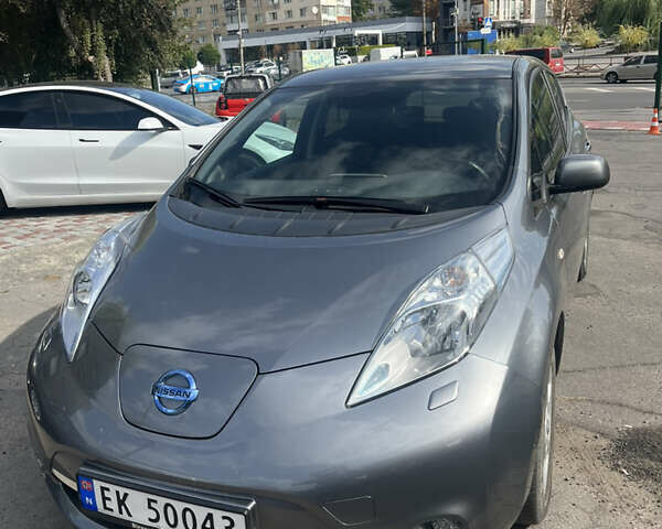 Ниссан Лиф, объемом двигателя 0 л и пробегом 92 тыс. км за 8700 $, фото 1 на Automoto.ua