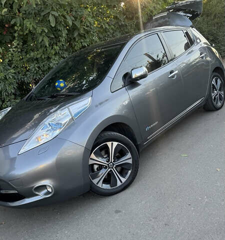 Ниссан Лиф, объемом двигателя 0 л и пробегом 134 тыс. км за 7200 $, фото 1 на Automoto.ua