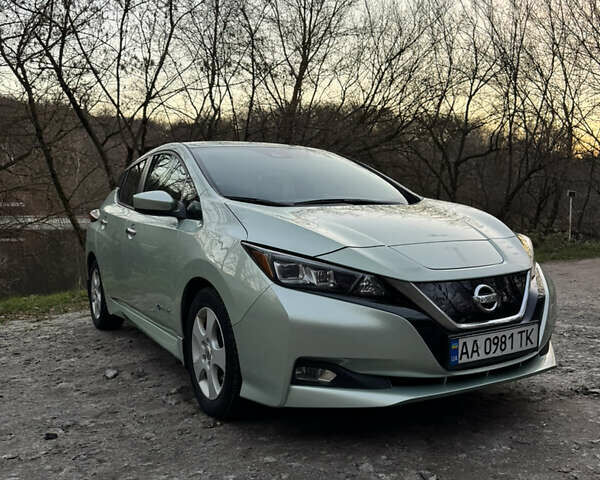 Ніссан Ліф, об'ємом двигуна 0 л та пробігом 130 тис. км за 11888 $, фото 1 на Automoto.ua