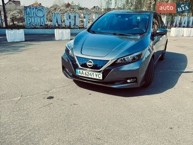 Ниссан Лиф, объемом двигателя 0 л и пробегом 71 тыс. км за 12000 $, фото 1 на Automoto.ua
