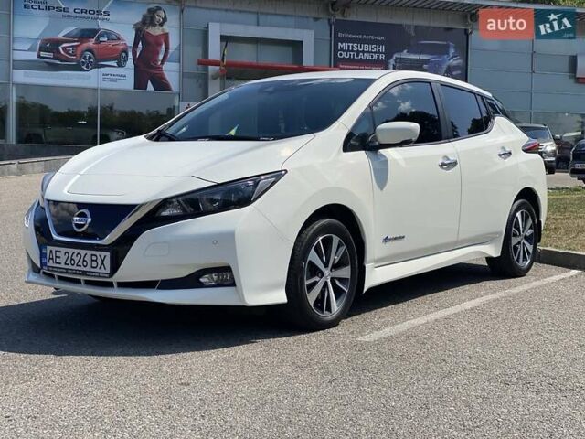 Ніссан Ліф, об'ємом двигуна 0 л та пробігом 62 тис. км за 16900 $, фото 1 на Automoto.ua