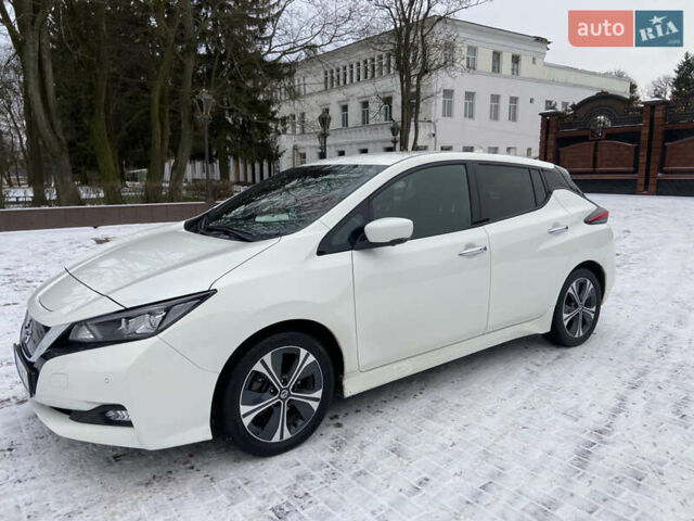 Ниссан Лиф, объемом двигателя 0 л и пробегом 119 тыс. км за 13400 $, фото 1 на Automoto.ua