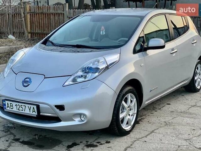 Сірий Ніссан Ліф, об'ємом двигуна 0 л та пробігом 144 тис. км за 4100 $, фото 1 на Automoto.ua