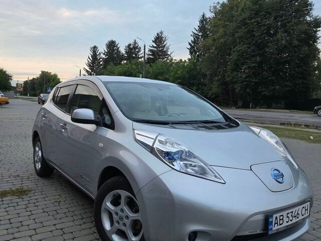 Серый Ниссан Лиф, объемом двигателя 0 л и пробегом 94 тыс. км за 6200 $, фото 1 на Automoto.ua