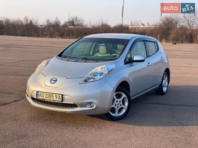 Серый Ниссан Лиф, объемом двигателя 0 л и пробегом 130 тыс. км за 5700 $, фото 1 на Automoto.ua