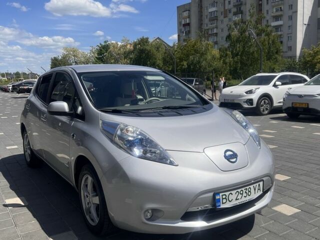 Серый Ниссан Лиф, объемом двигателя 0 л и пробегом 86 тыс. км за 5300 $, фото 1 на Automoto.ua