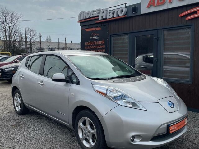 Серый Ниссан Лиф, объемом двигателя 0 л и пробегом 136 тыс. км за 5900 $, фото 1 на Automoto.ua