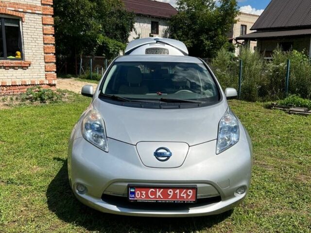 Серый Ниссан Лиф, объемом двигателя 0 л и пробегом 164 тыс. км за 4300 $, фото 1 на Automoto.ua