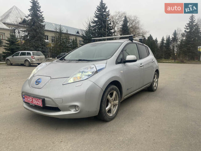 Сірий Ніссан Ліф, об'ємом двигуна 0 л та пробігом 151 тис. км за 3799 $, фото 1 на Automoto.ua