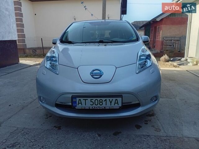 Серый Ниссан Лиф, объемом двигателя 0 л и пробегом 147 тыс. км за 4600 $, фото 1 на Automoto.ua