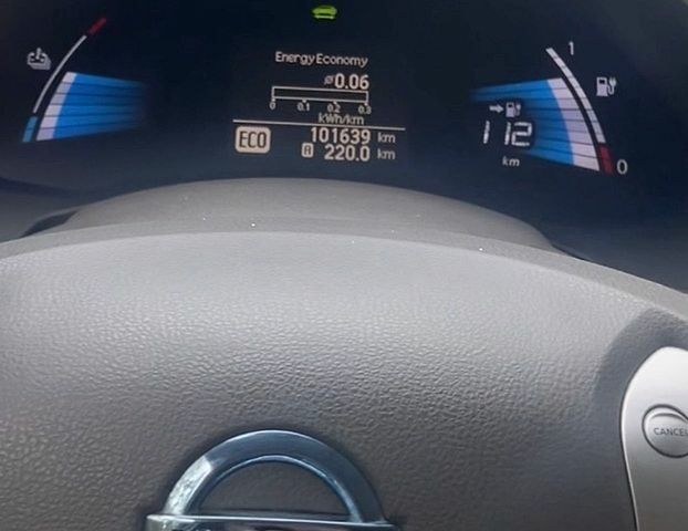 Сірий Ніссан Ліф, об'ємом двигуна 0 л та пробігом 102 тис. км за 5445 $, фото 1 на Automoto.ua