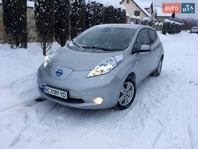 Серый Ниссан Лиф, объемом двигателя 0 л и пробегом 105 тыс. км за 5150 $, фото 1 на Automoto.ua