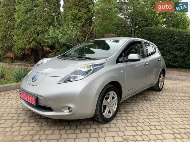 Серый Ниссан Лиф, объемом двигателя 0 л и пробегом 133 тыс. км за 4600 $, фото 1 на Automoto.ua