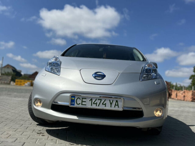 Сірий Ніссан Ліф, об'ємом двигуна 0 л та пробігом 110 тис. км за 6000 $, фото 1 на Automoto.ua